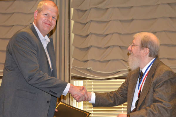 Schmitt graduates from ACEC Arkansas Emerging Leaders Program