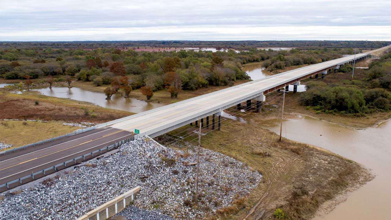 Accelerated bridge design returns vital crossing to MDOT