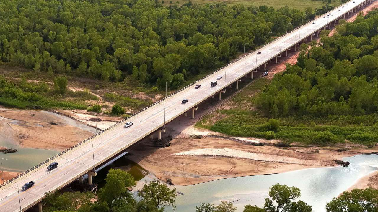 ACEC-Oklahoma honors U.S.-77 Bridge design