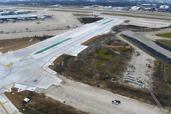 Dallas Love Field Crossfield Taxiway Replacement