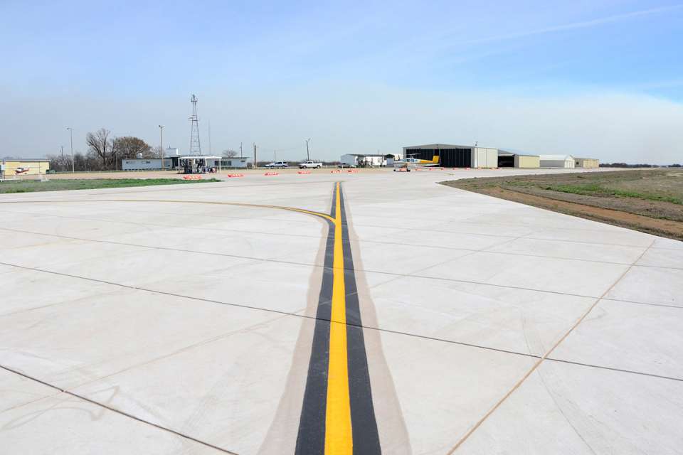 Pauls Valley Municipal Airport