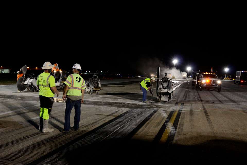 Tulsa International - Repaving Runway 36R