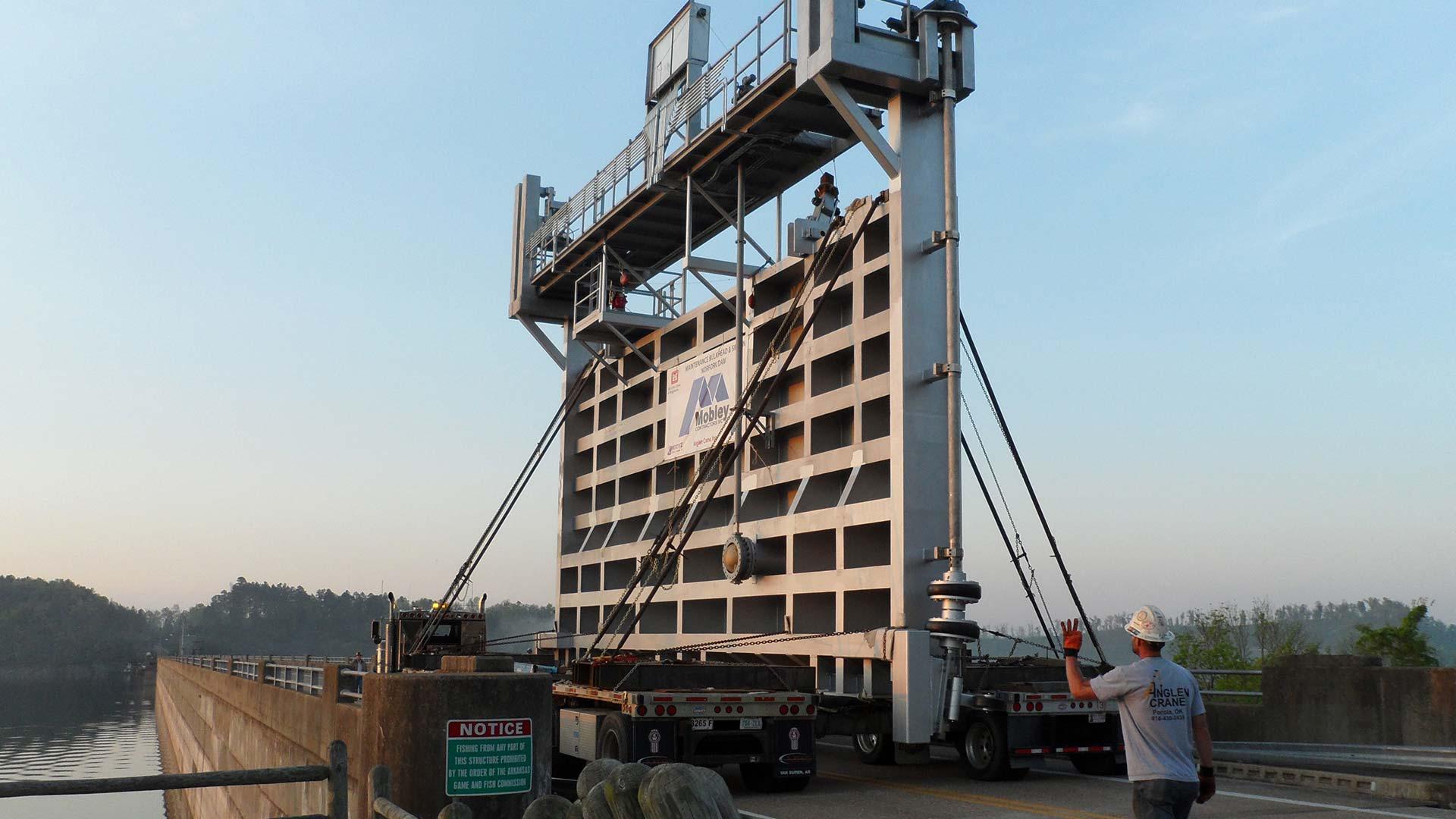 Challenging bulkhead design: Dam closure system at Broken Bow and Hugo  Lakes < Mead & Hunt