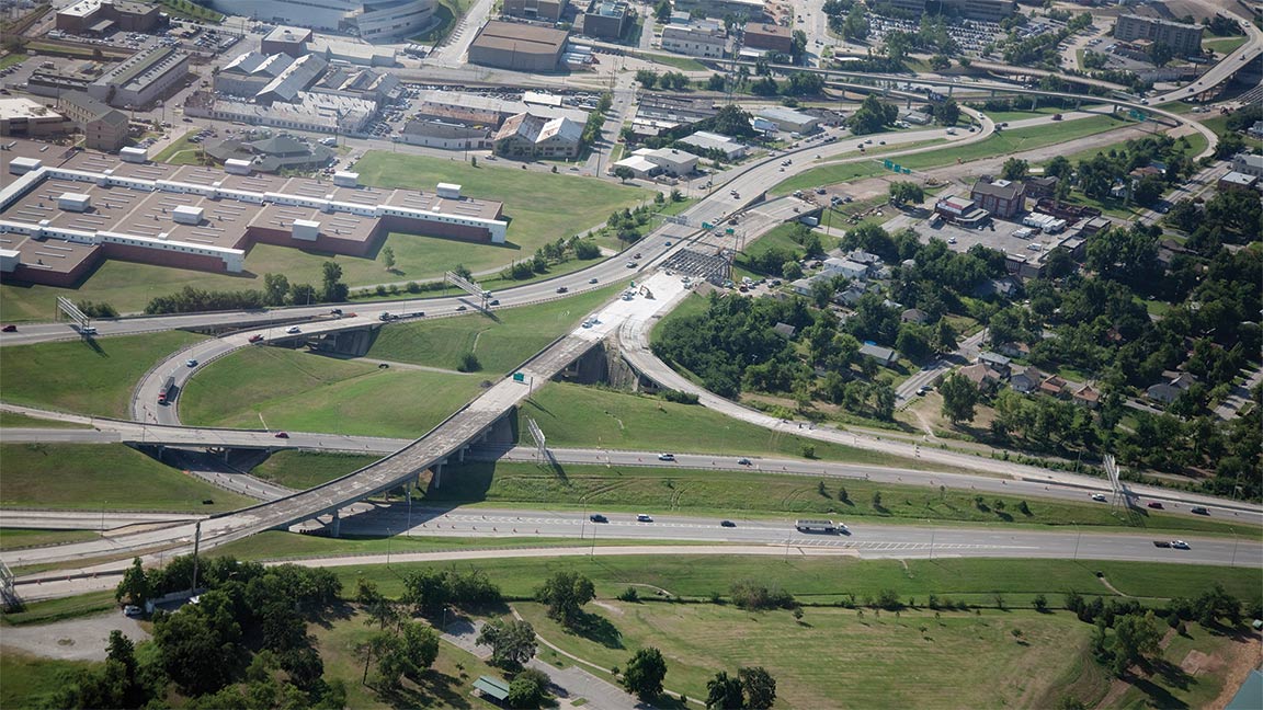 I-244 Inner Dispersal Loop - Garver Delivers Design Within Narrow Six ...